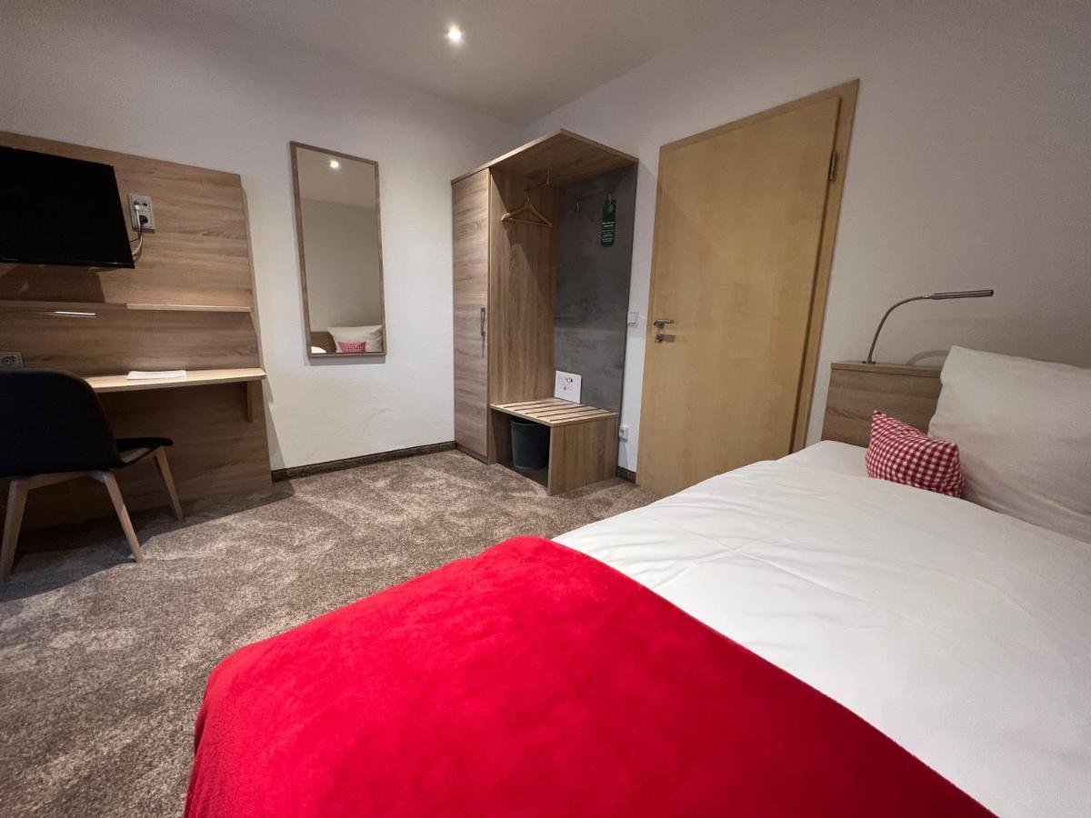 Hotel & Restaurant Zum Karpfen Obernburg am Main Eksteriør billede